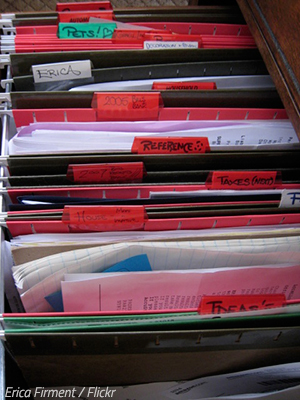 How to organize documents when moving house